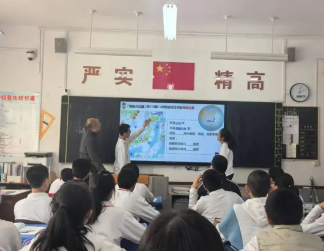www.211178.com突出思政与本校特征的协同点打通思政建造协同开展